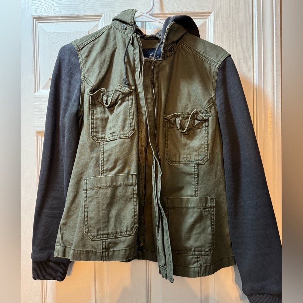 Women’s American Eagle cargo sweatshirt